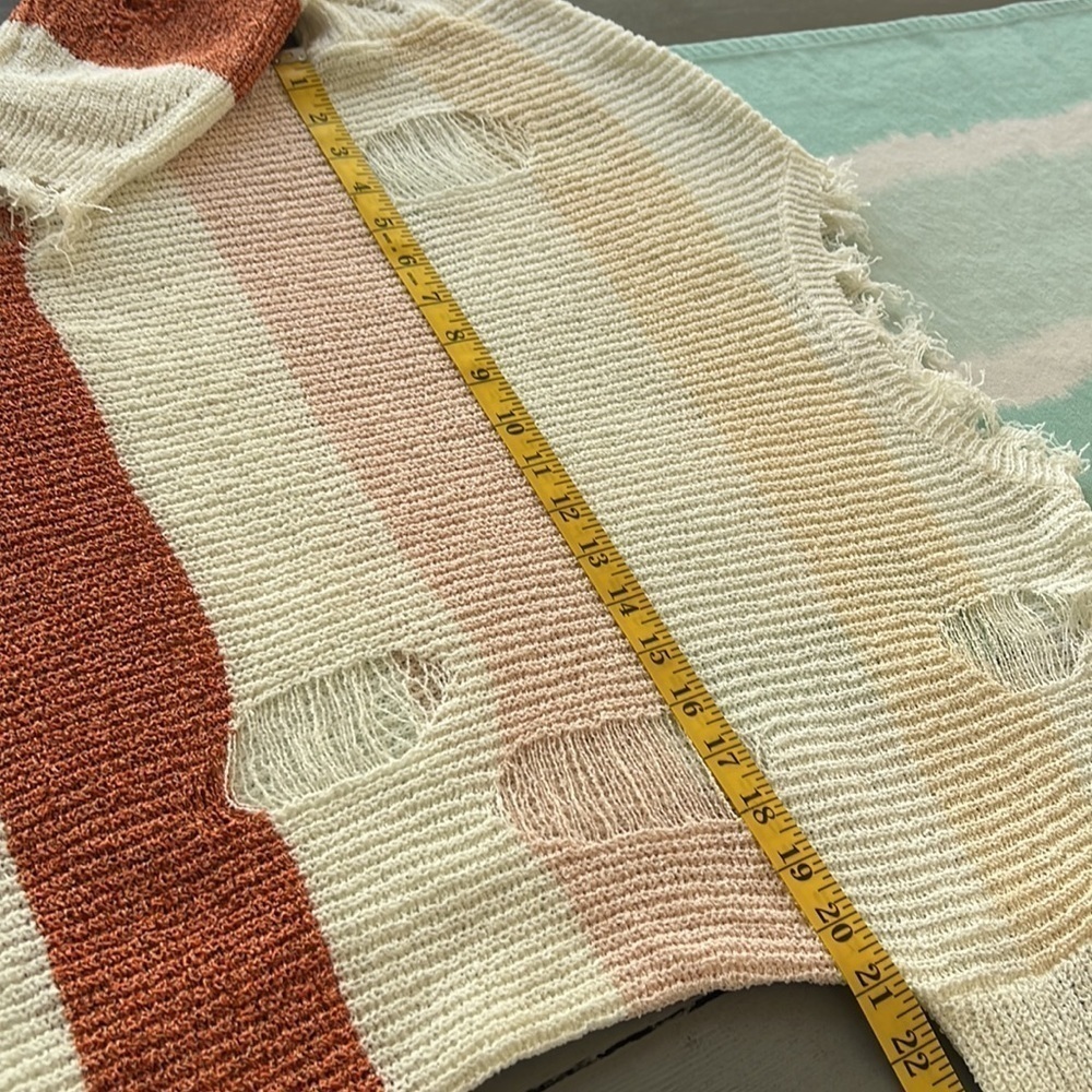 Le Lis Distressed Striped Knit Sweater Shark Bite Hem Boho Size S - Picture 7 of 8